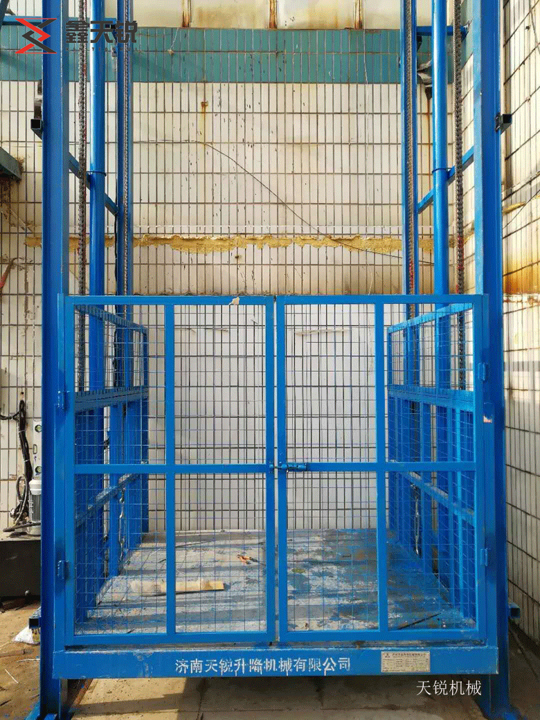 河源室外贴墙导轨式升降机
